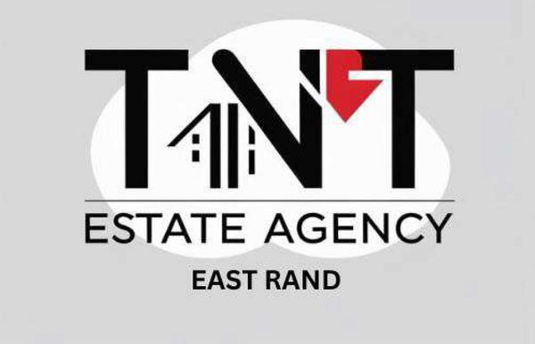 Thelma Jooste, estate agent