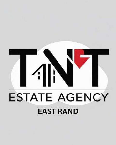 Thelma Jooste, estate agent