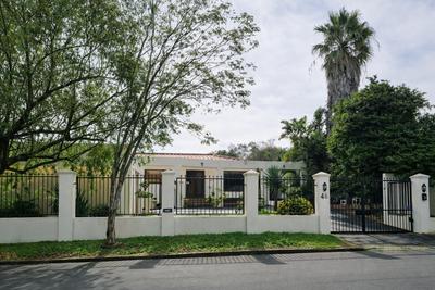 House For Sale in Bergzicht, Malmesbury