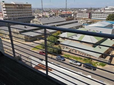 Apartment / Flat For Rent in Woodstock, Cape Town